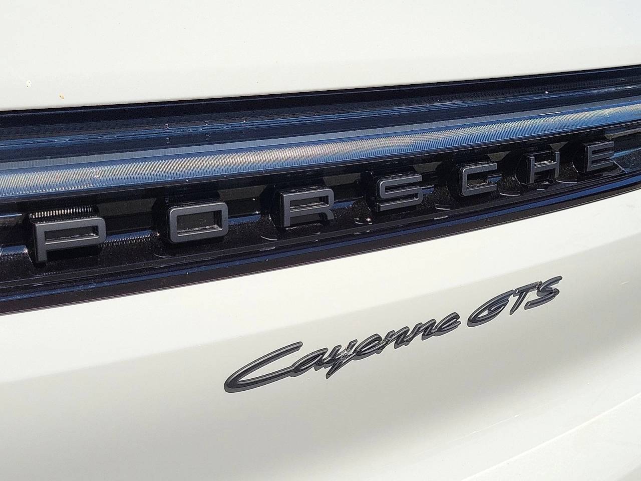 Thumbnail: 2026 Porsche Cayenne - 32