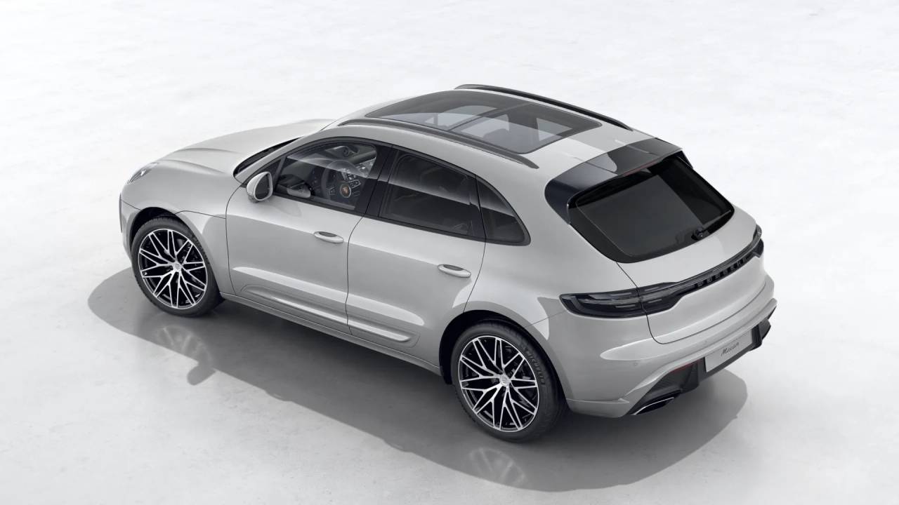 Thumbnail: 2026 Porsche Macan - 4