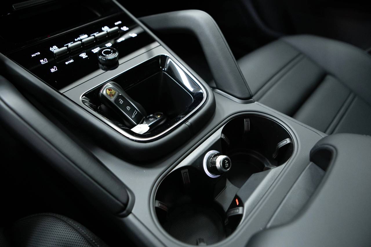 Thumbnail: 2026 Porsche Cayenne - 31