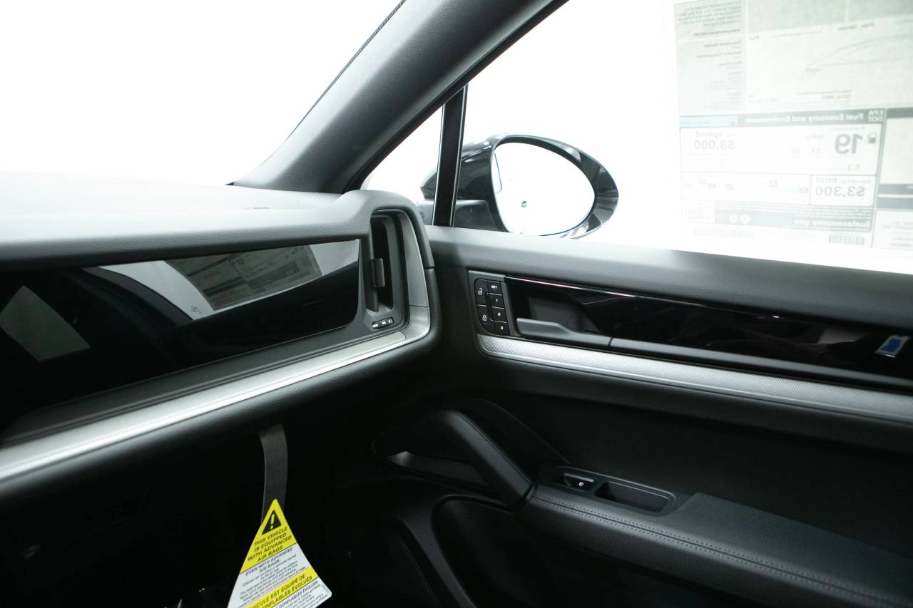 Thumbnail: 2026 Porsche  - 32