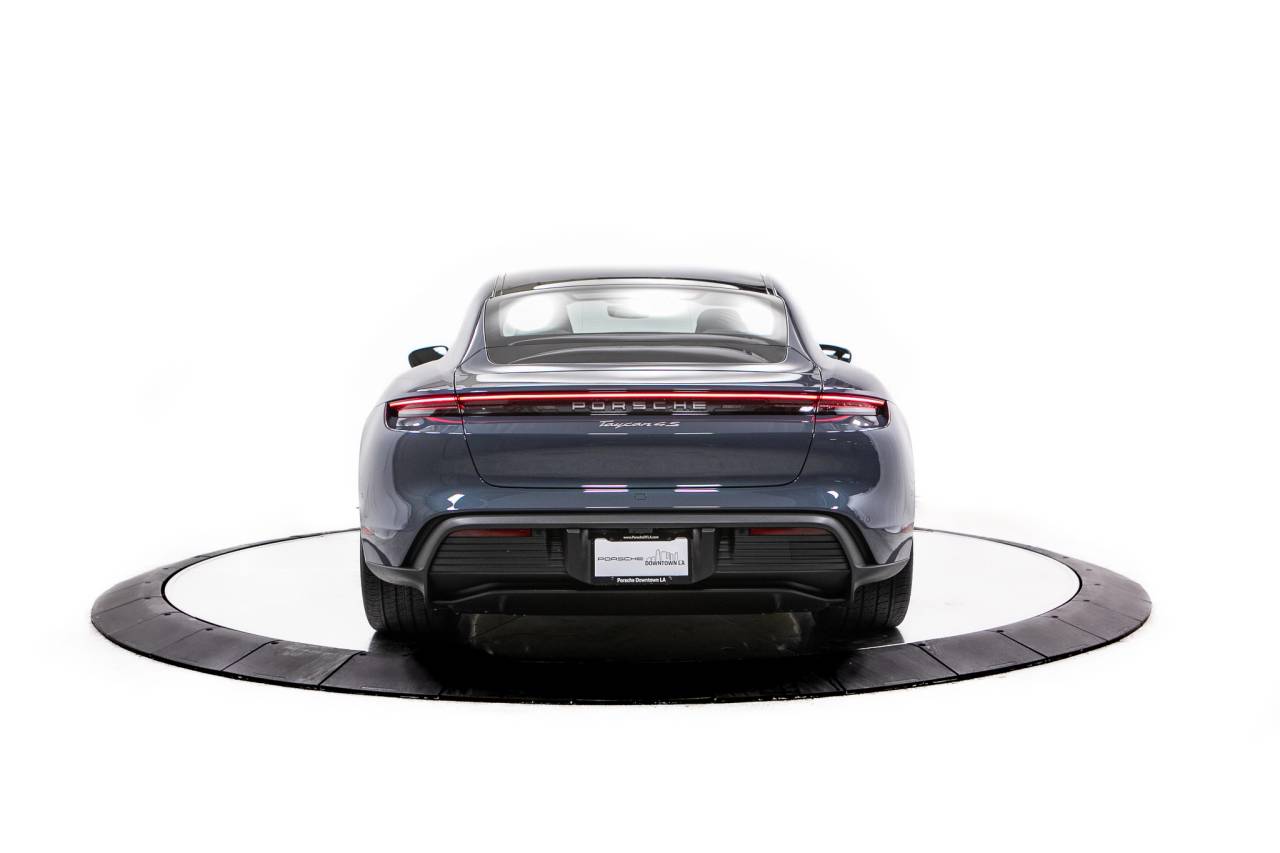 Thumbnail: 2026 Porsche Taycan - 6