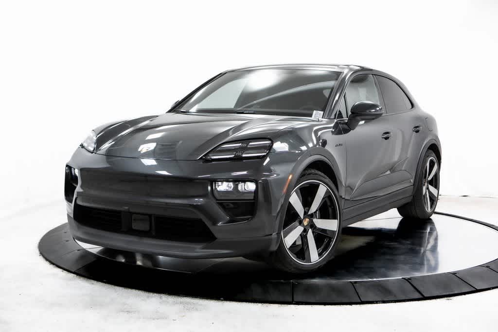 Thumbnail: 2025 Porsche Macan - 1