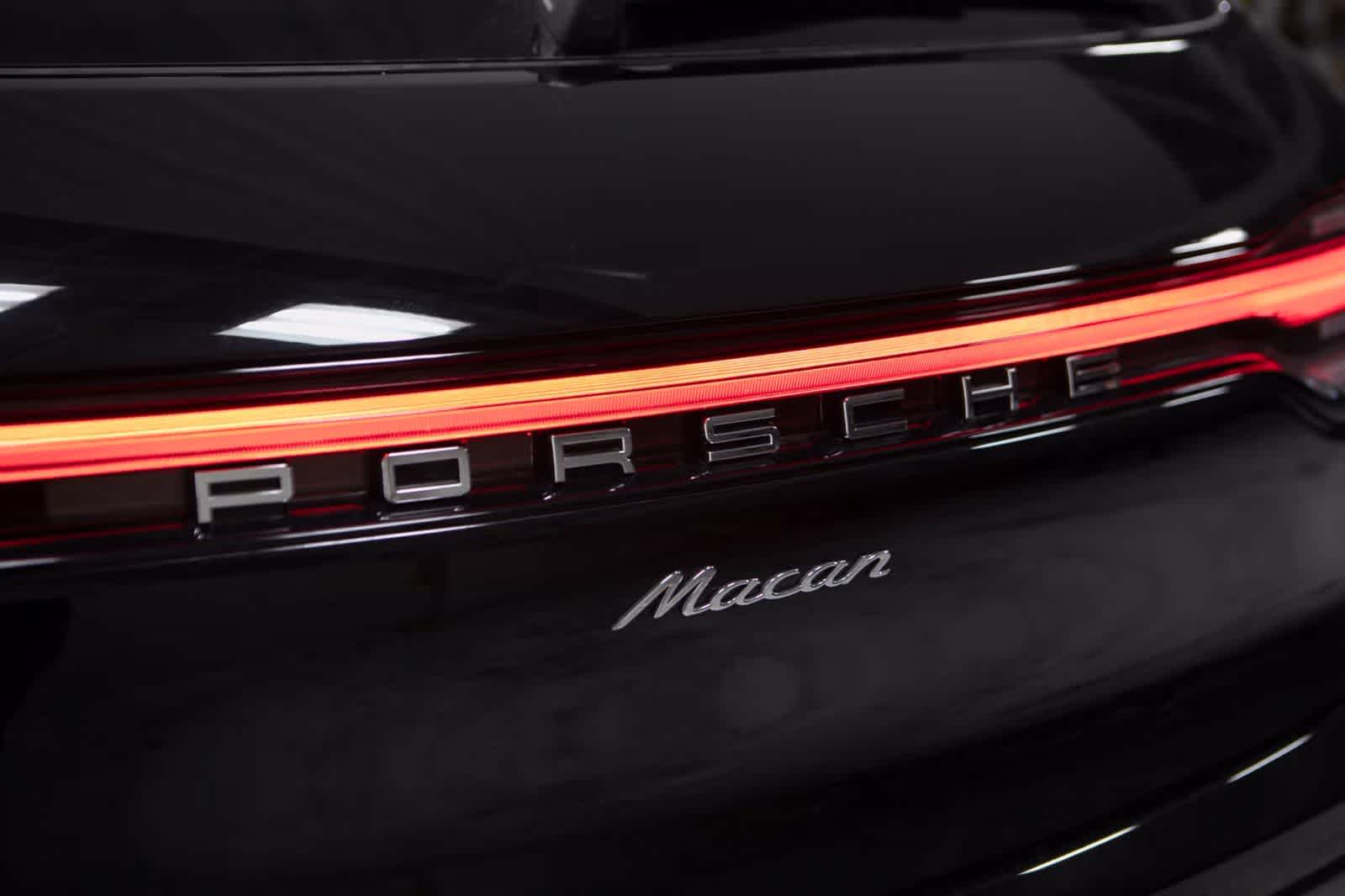 Thumbnail: 2026 Porsche Macan - 19