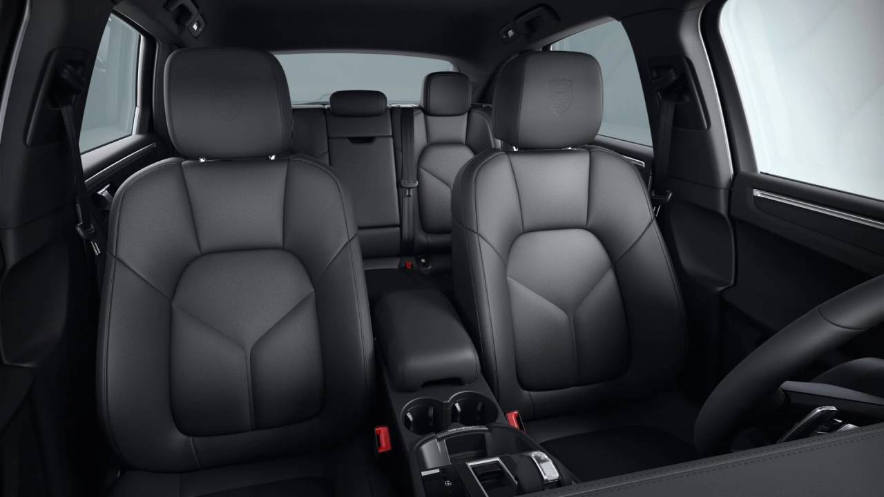 Thumbnail: 2026 Porsche Macan - 10