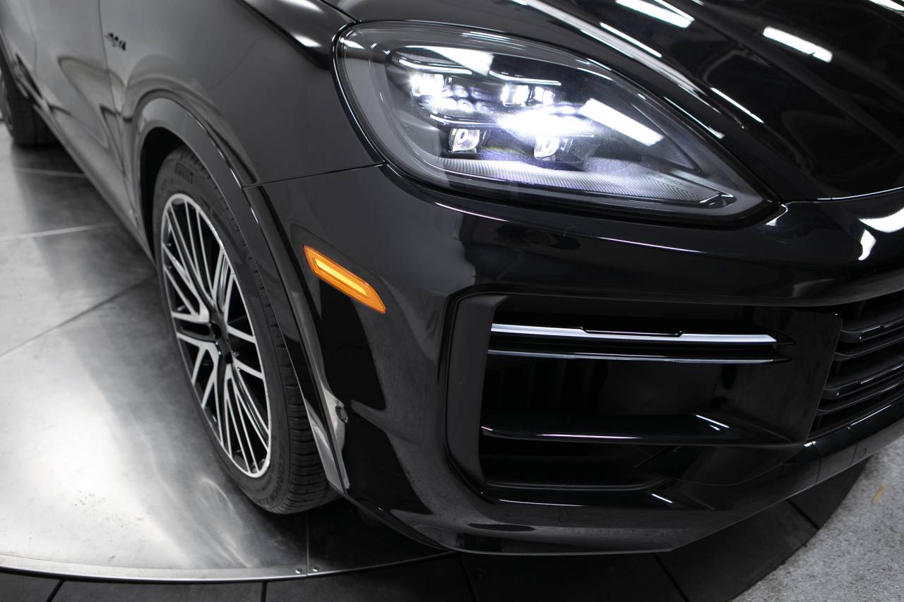 Thumbnail: 2026 Porsche  - 12