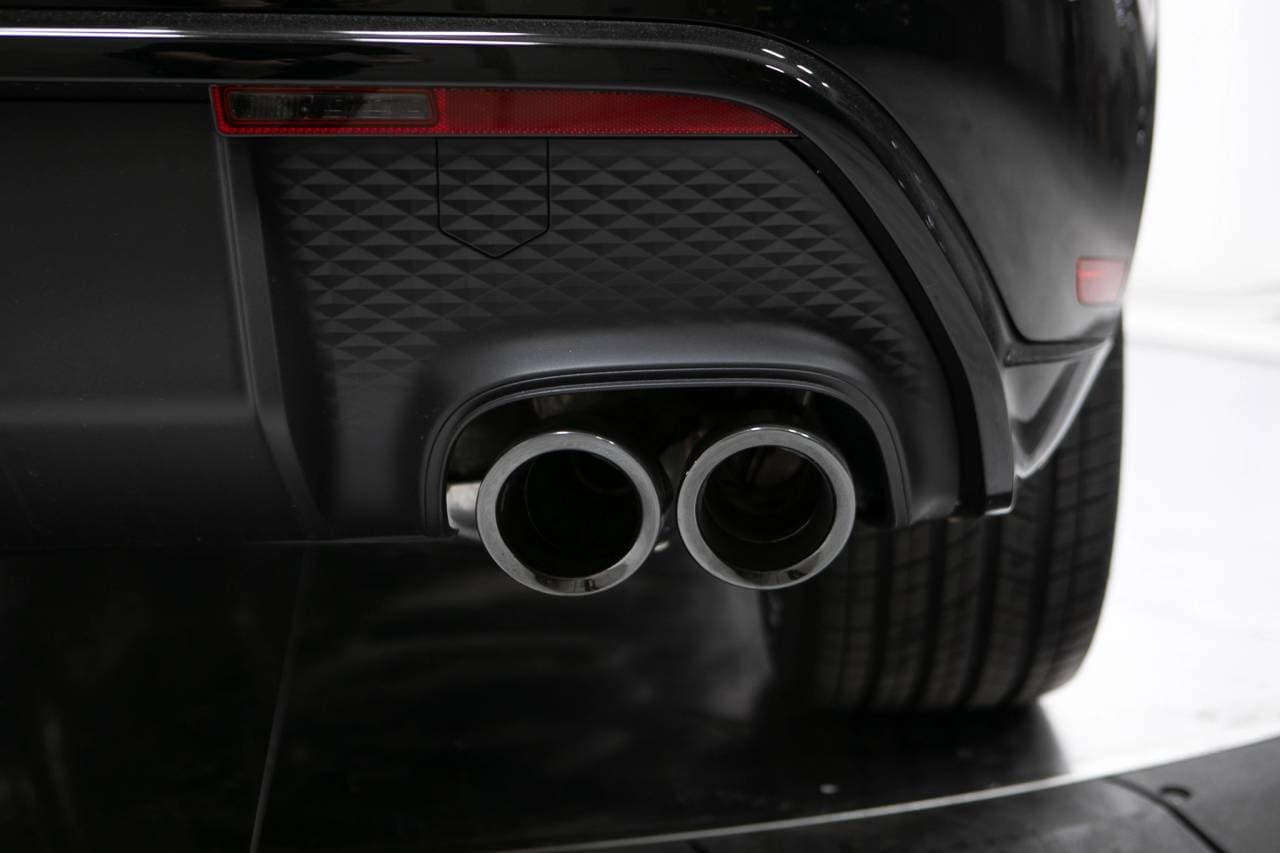 Thumbnail: 2026 Porsche Macan - 17