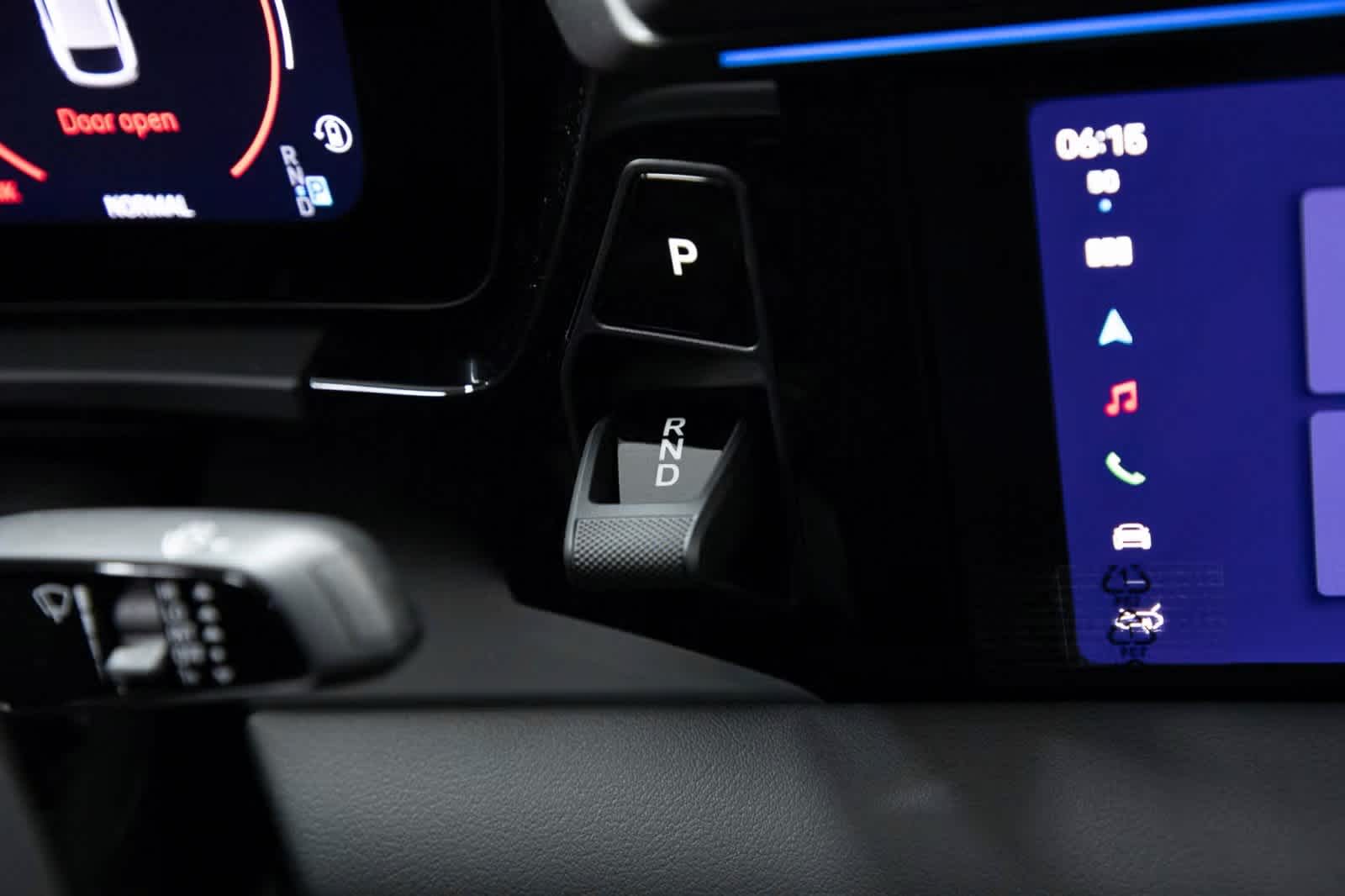 Thumbnail: 2025 Porsche Macan - 25