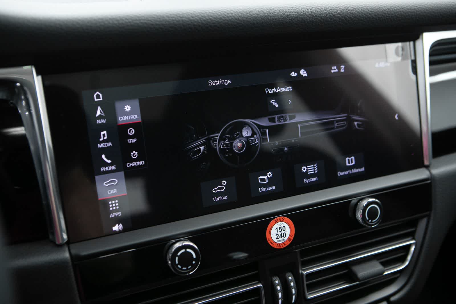 Thumbnail: 2026 Porsche Macan - 15