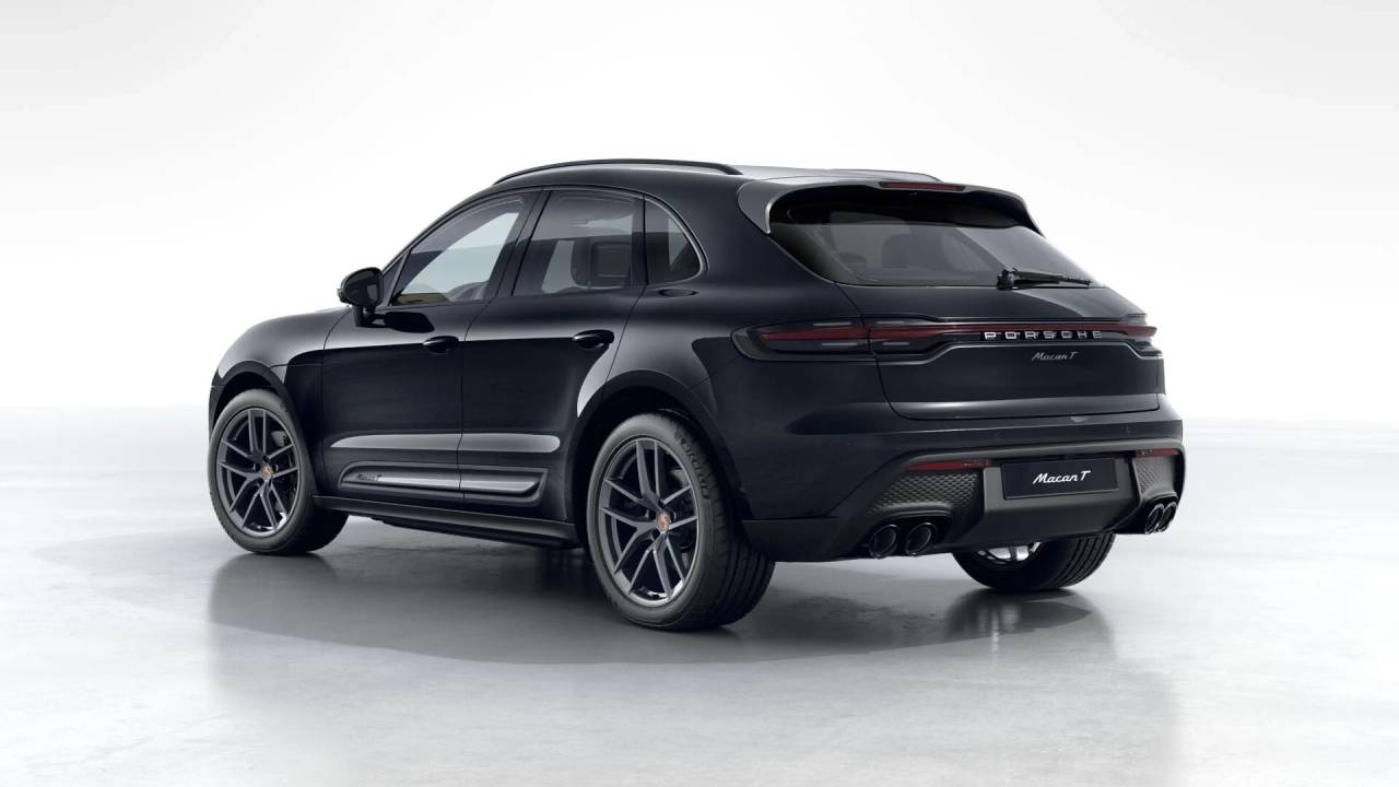 Thumbnail: 2026 Porsche Macan - 3