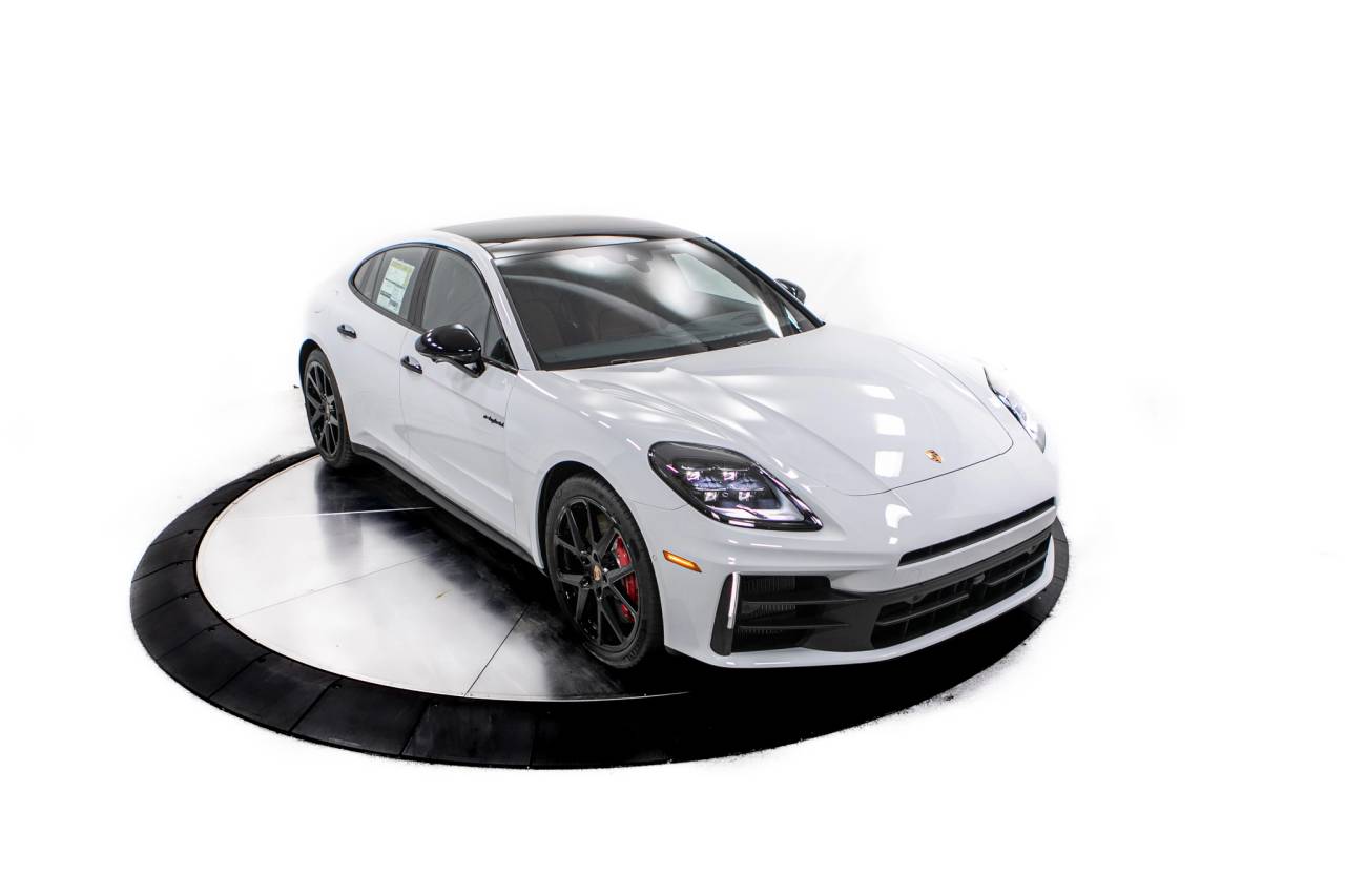 Thumbnail: 2026 Porsche Panamera - 19