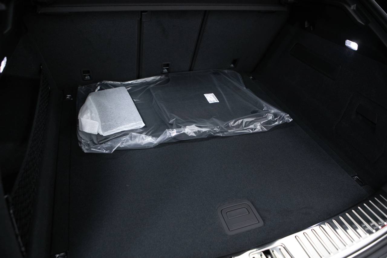 Thumbnail: 2026 Porsche  - 40