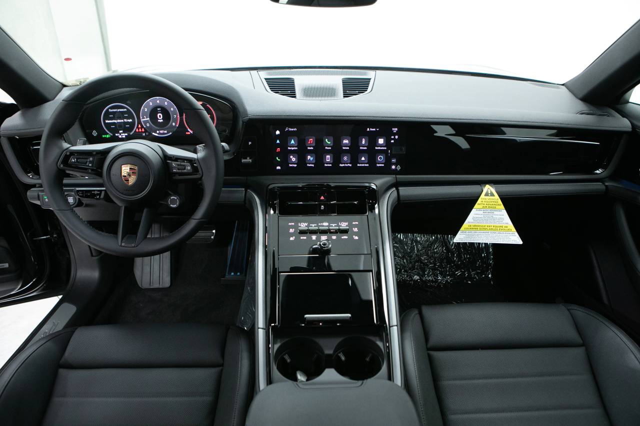Thumbnail: 2025 Porsche Panamera - 9