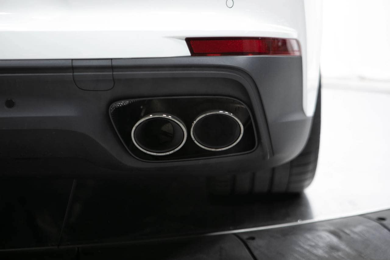 Thumbnail: 2026 Porsche Panamera - 17