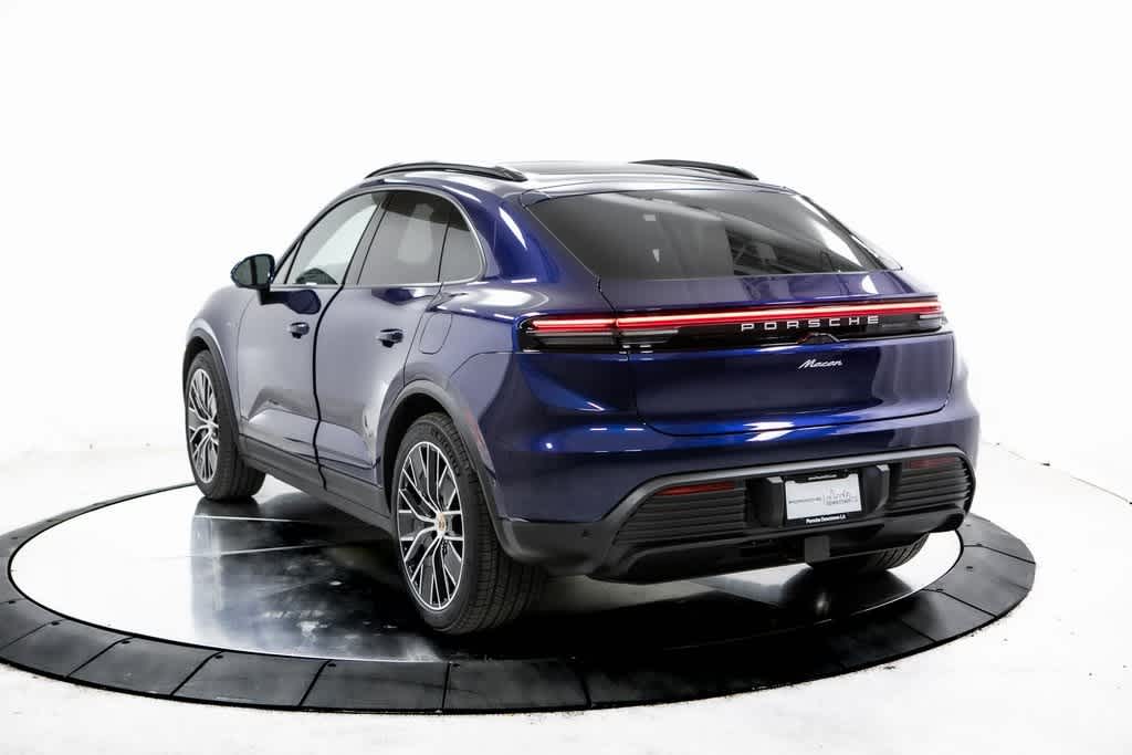 Thumbnail: 2025 Porsche Macan - 3