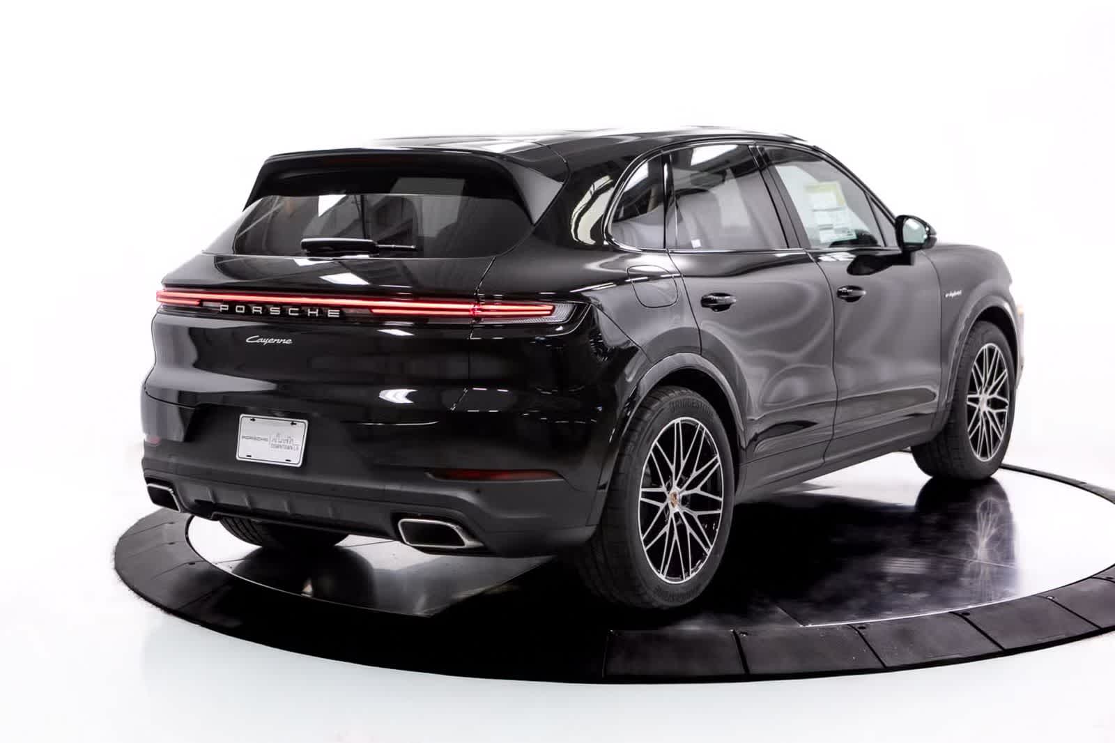Thumbnail: 2025 Porsche Cayenne - 7