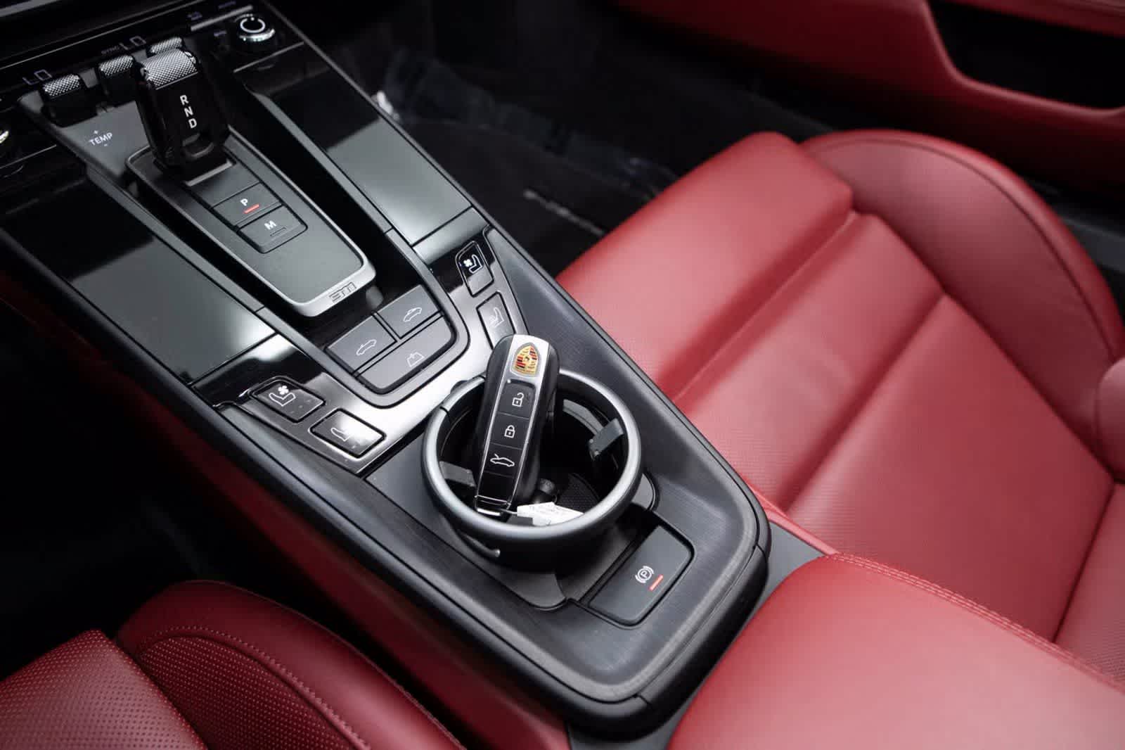 Thumbnail: 2024 Porsche 911 - 27