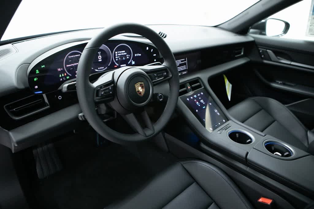 Thumbnail: 2025 Porsche Taycan - 4