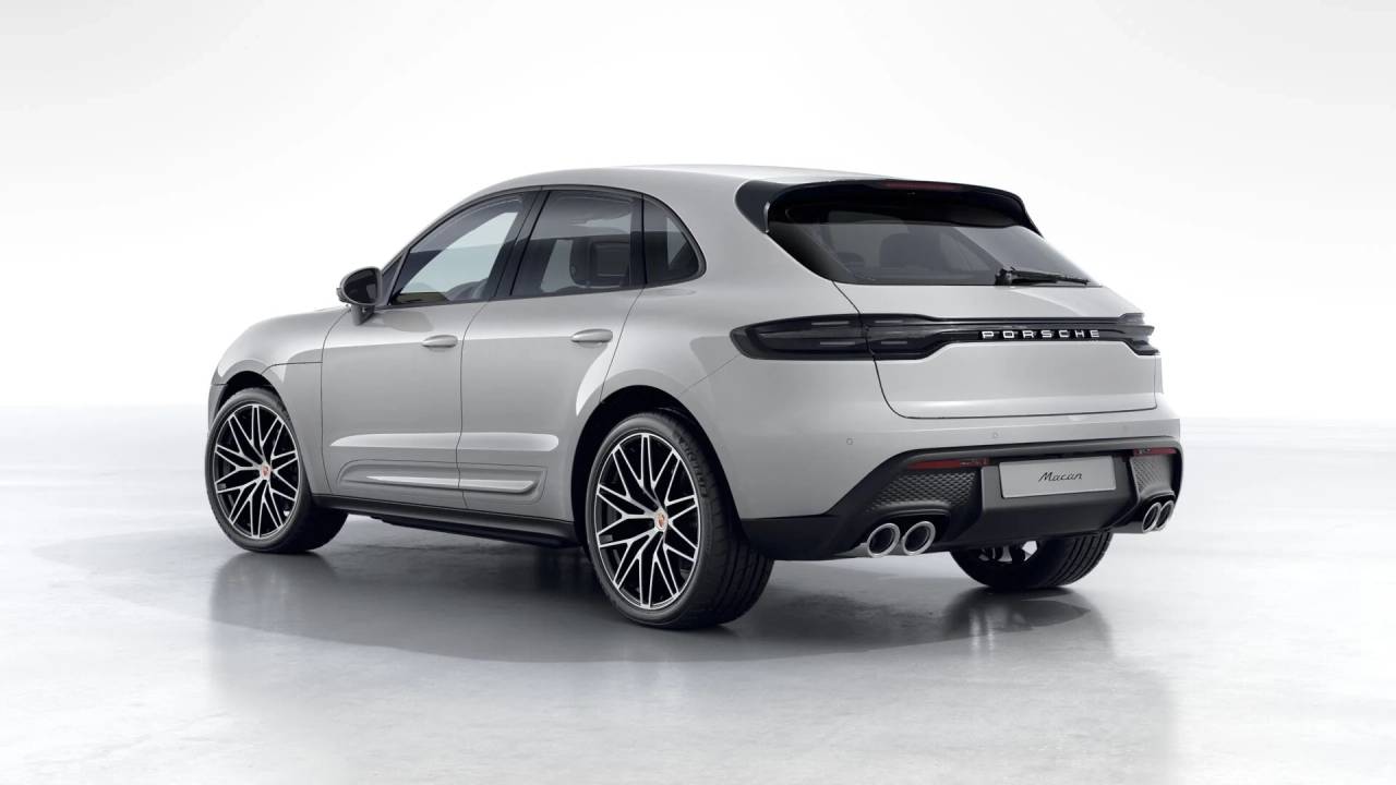 Thumbnail: 2026 Porsche Macan - 3