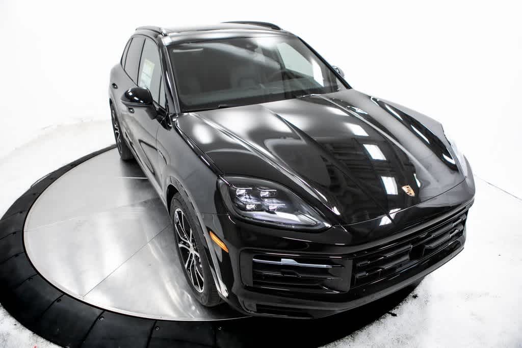 Thumbnail: 2025 Porsche Cayenne - 39