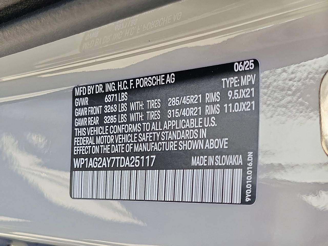 Thumbnail: 2026 Porsche Cayenne - 37