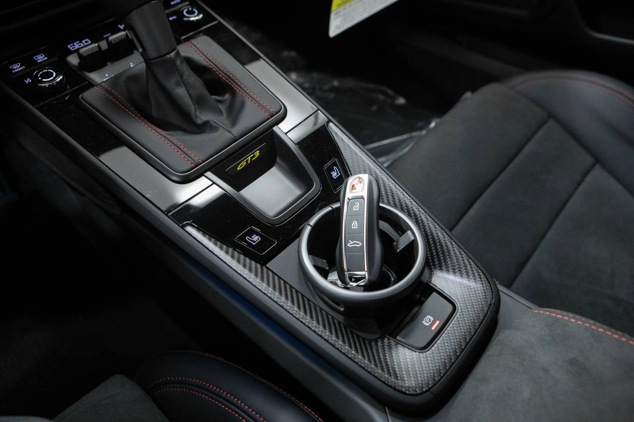 Thumbnail: 2026 Porsche 911 - 31