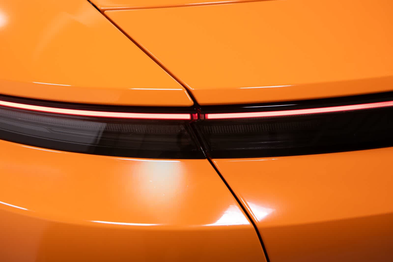 Thumbnail: 2025 Porsche Taycan - 18