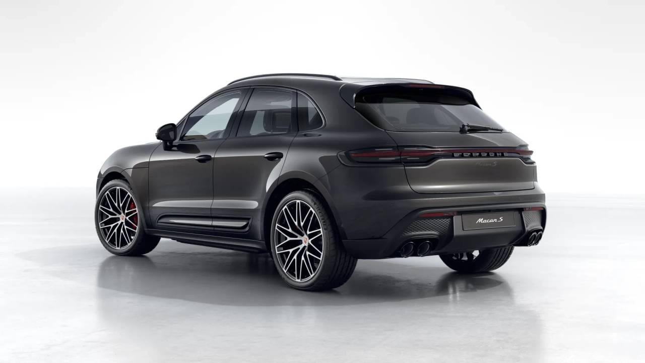 Thumbnail: 2026 Porsche Macan - 3