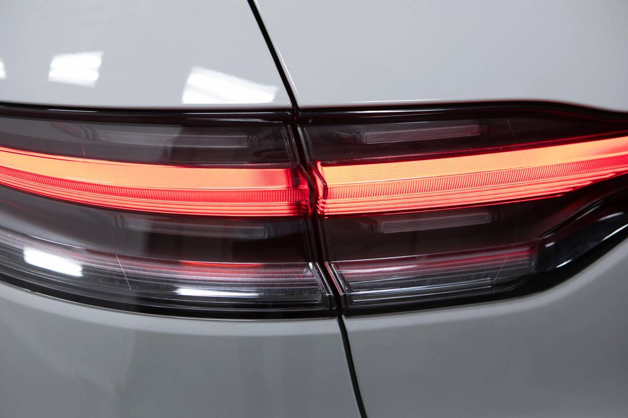 Thumbnail: 2026 Porsche Macan - 16