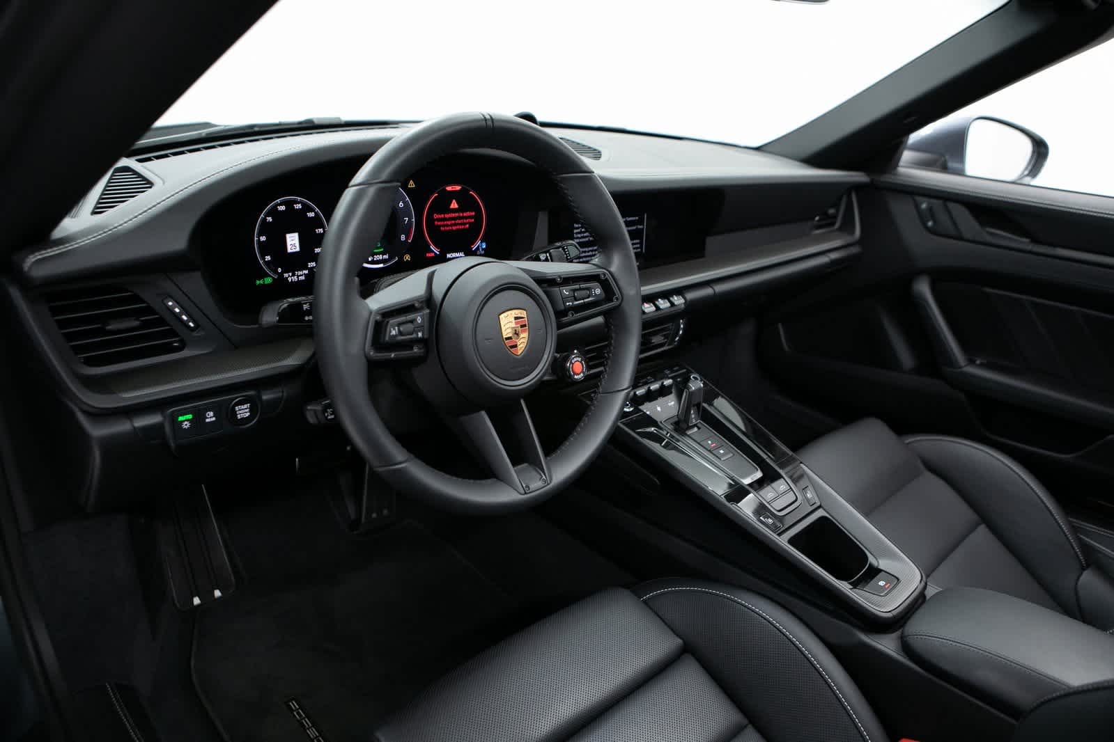 2025 Porsche 911 Targa 4 GTS photo 4