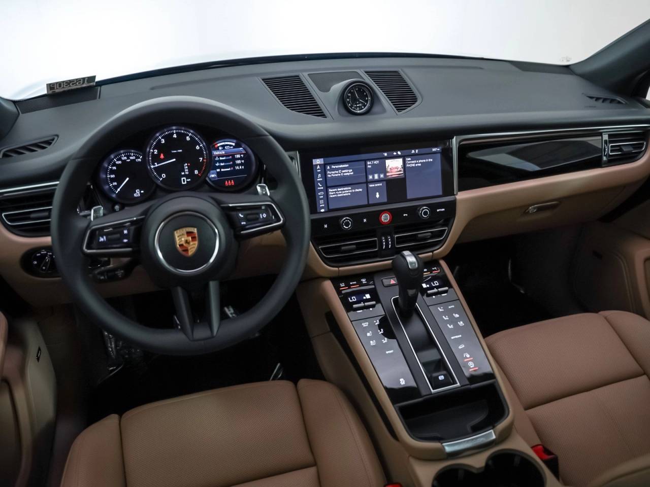 Thumbnail: 2025 Porsche Macan - 19