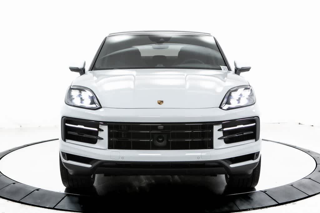 Thumbnail: 2025 Porsche  - 10
