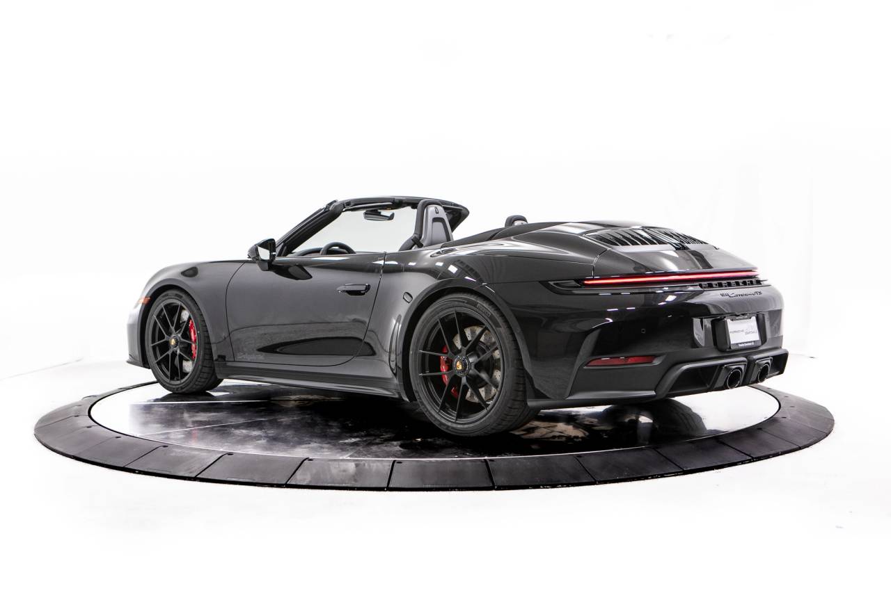 Thumbnail: 2026 Porsche 911 - 3