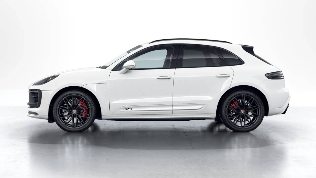 2026 Porsche Macan GTS photo 2