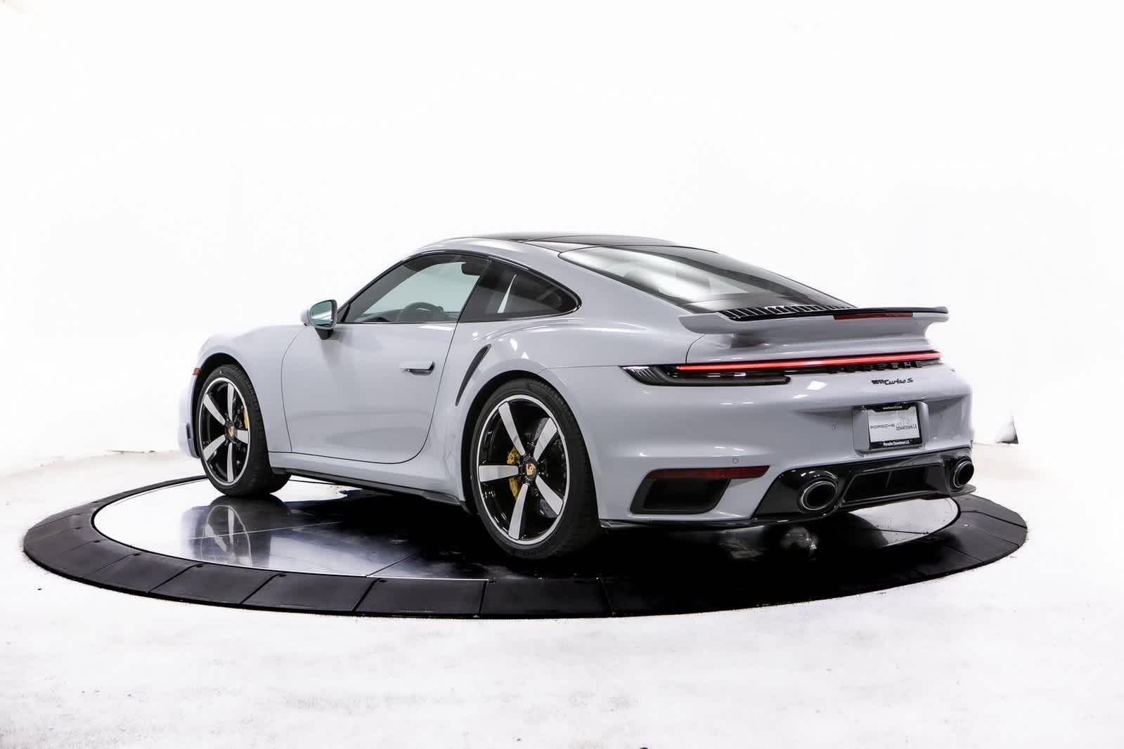 2025 Porsche 911 Turbo S photo 3