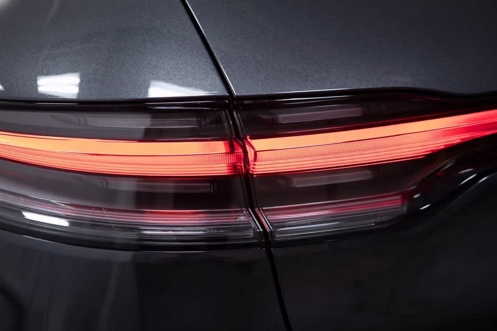 Thumbnail: 2026 Porsche Macan - 37