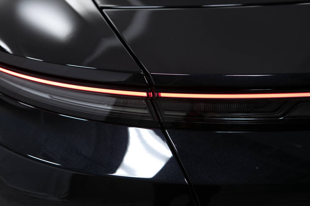 Thumbnail: 2026 Porsche Taycan - 15