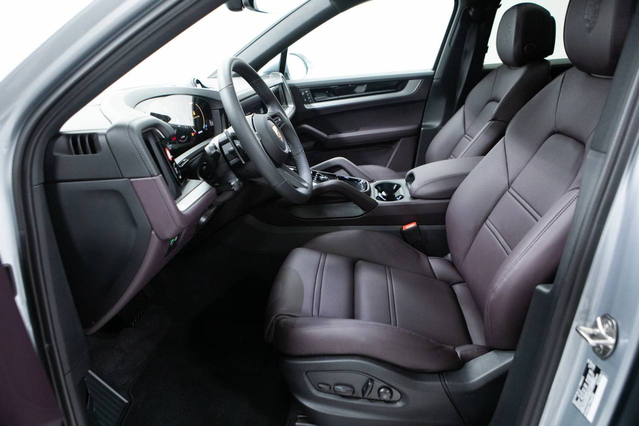 Thumbnail: 2026 Porsche  - 23