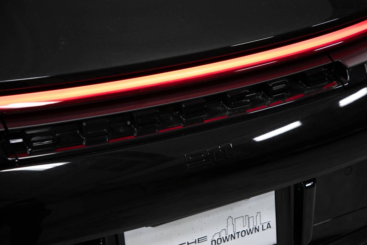 Thumbnail: 2025 Porsche 911 - 15