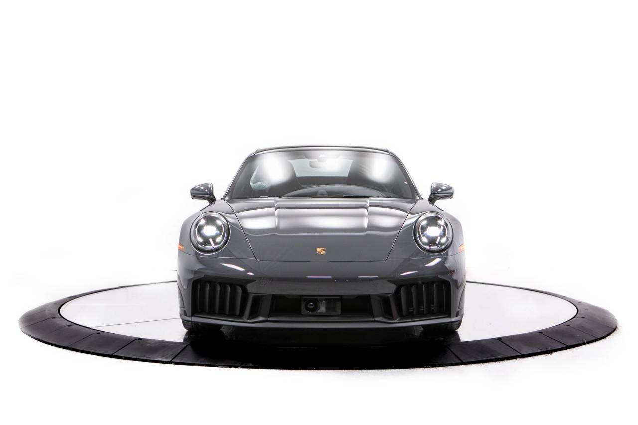 Thumbnail: 2026 Porsche 911 - 10