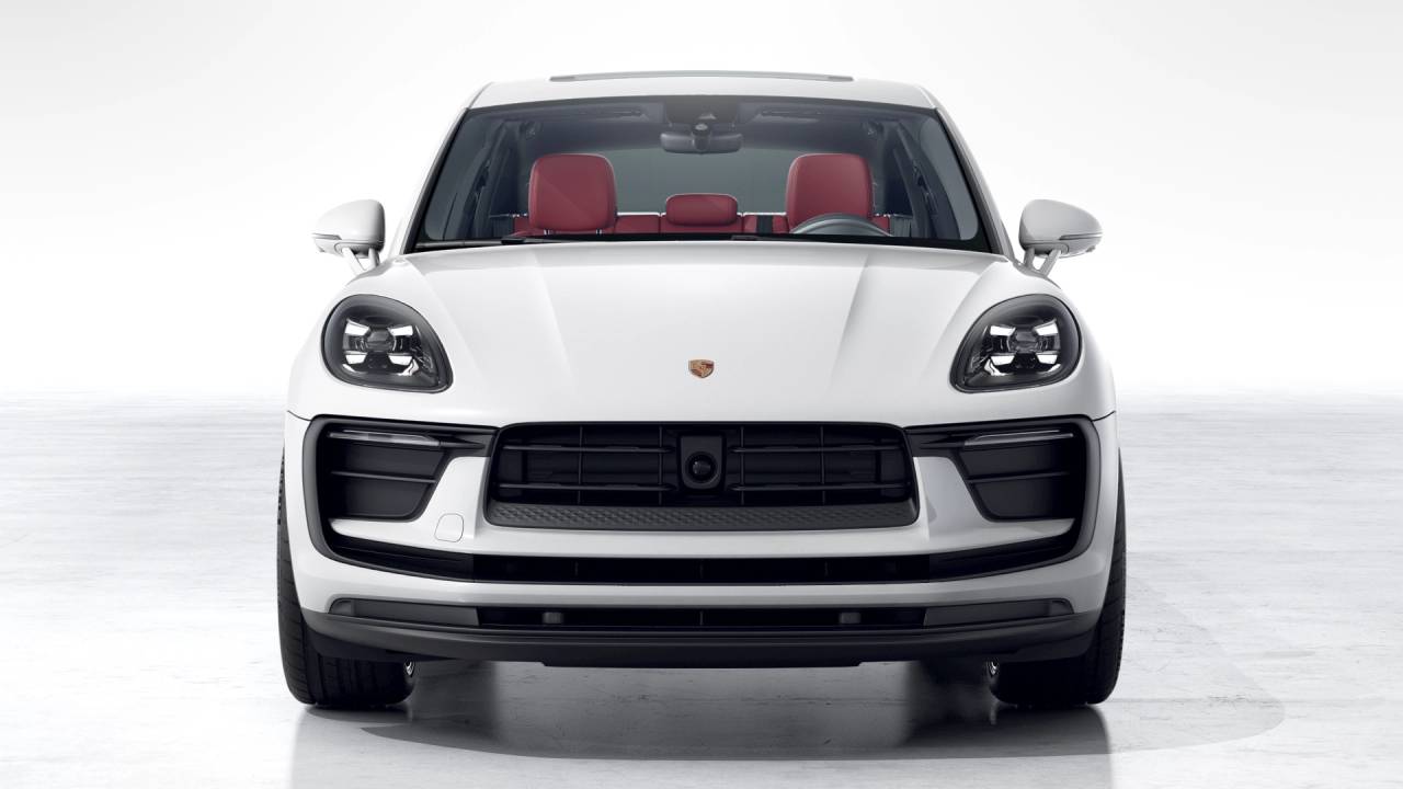 Thumbnail: 2026 Porsche Macan - 8