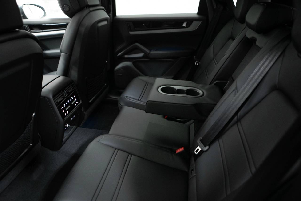 Thumbnail: 2026 Porsche  - 35