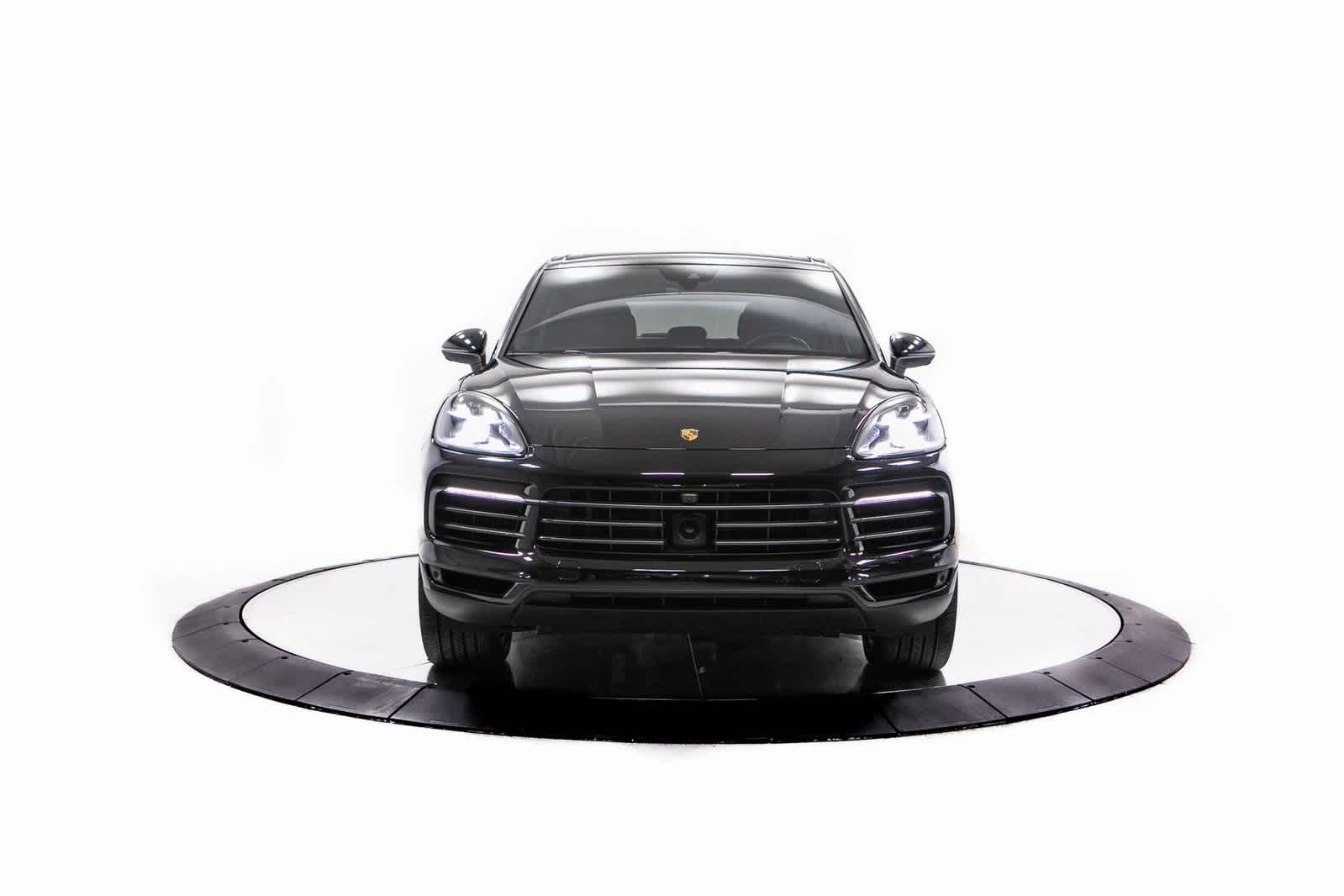 Thumbnail: 2023 Porsche Cayenne - 10