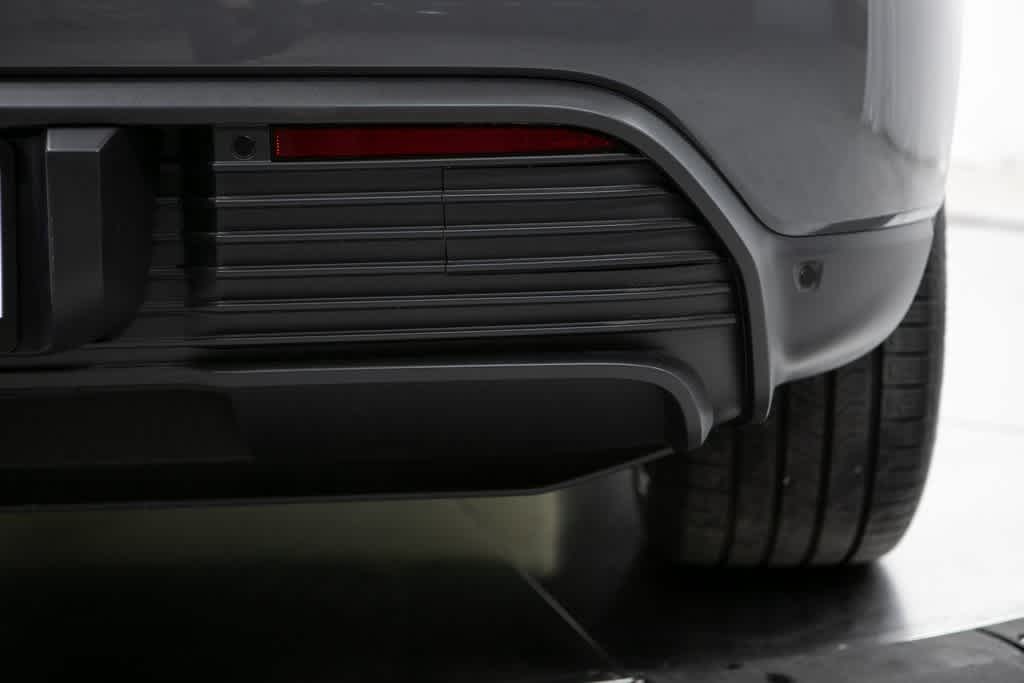 Thumbnail: 2025 Porsche Macan - 38