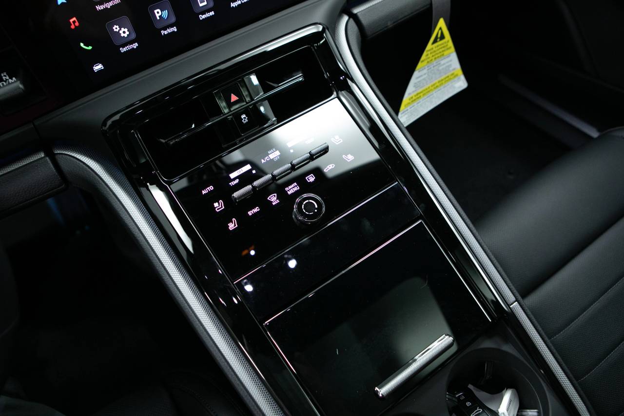 Thumbnail: 2025 Porsche Panamera - 29