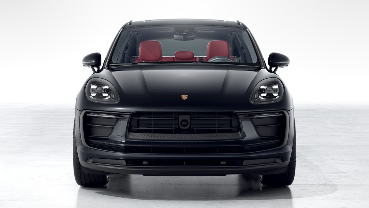 Thumbnail: 2026 Porsche Macan - 8