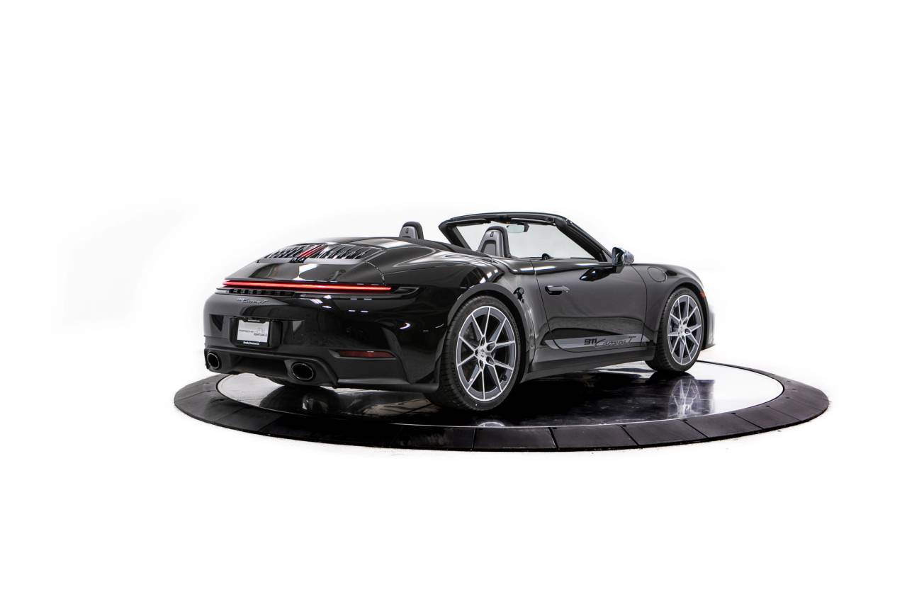 Thumbnail: 2026 Porsche 911 - 7