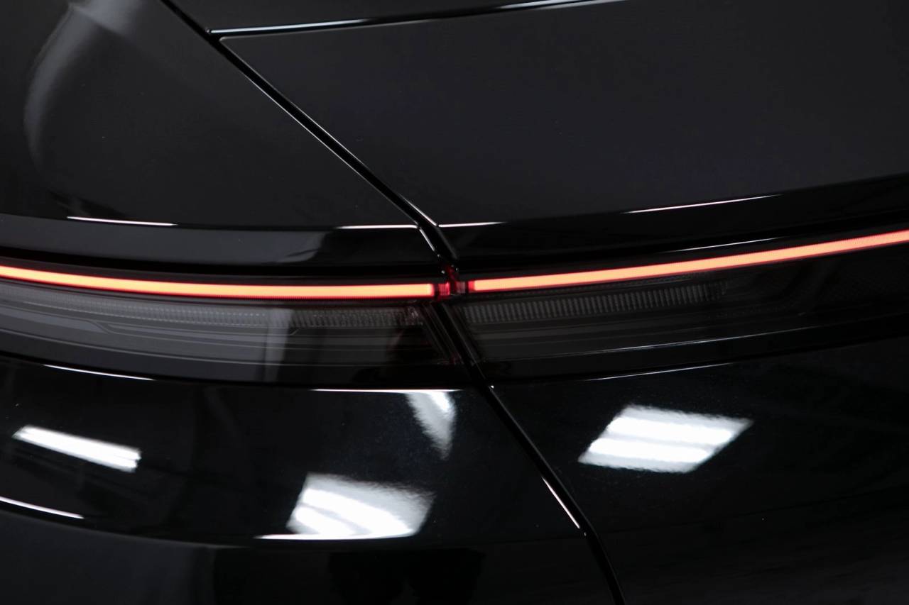 Thumbnail: 2026 Porsche Taycan - 16