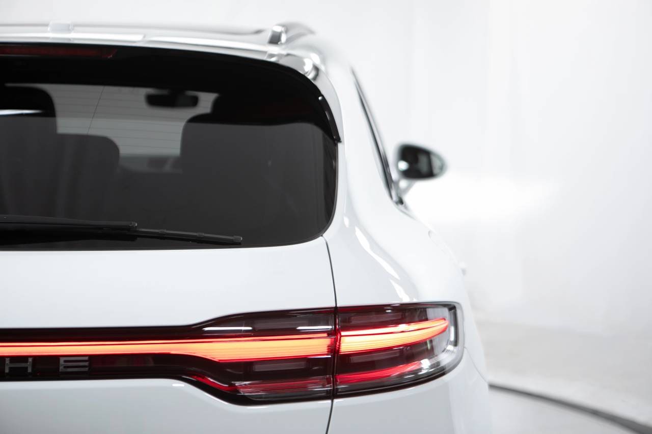 Thumbnail: 2026 Porsche Macan - 18