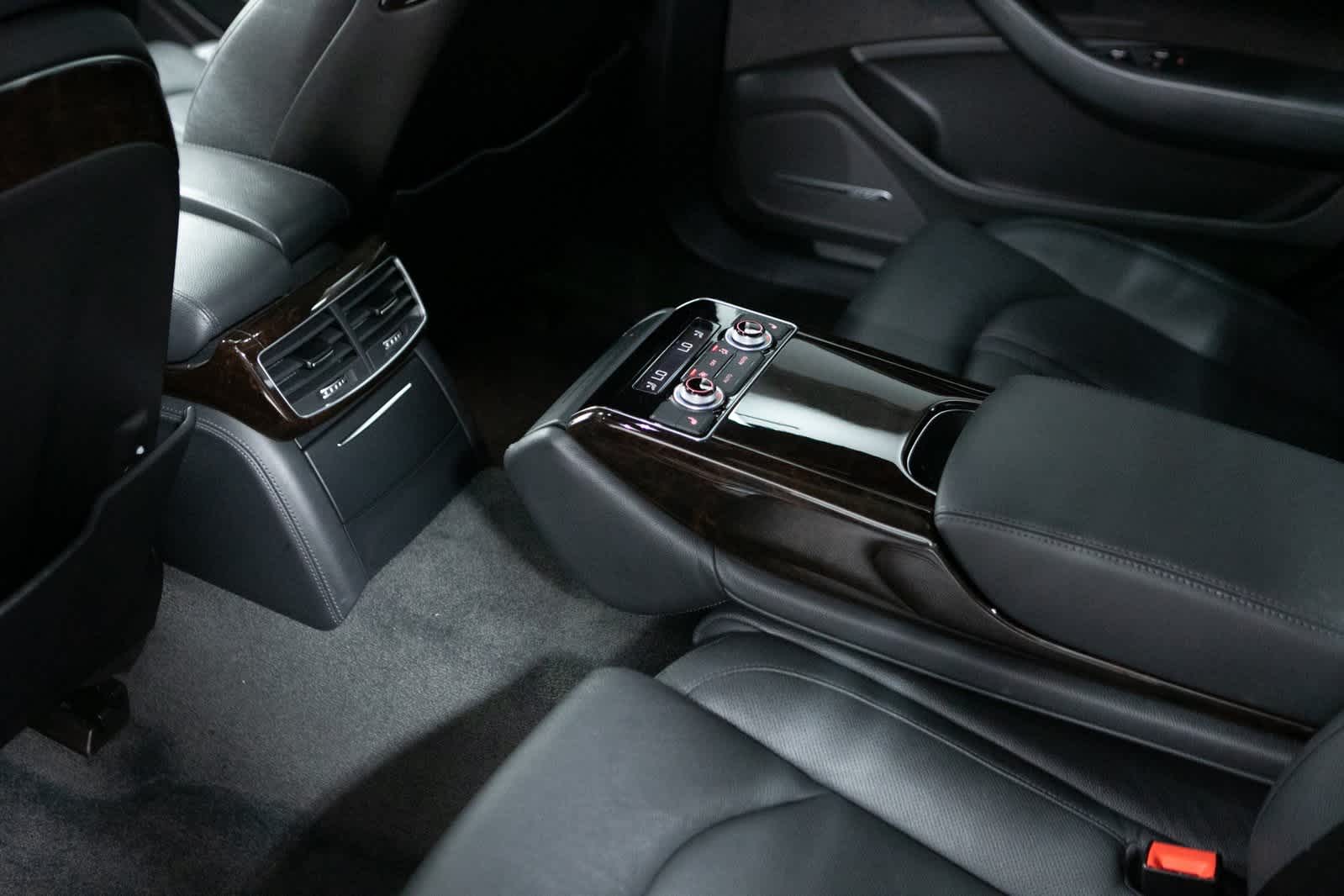 Thumbnail: 2017 Audi A8 - 28