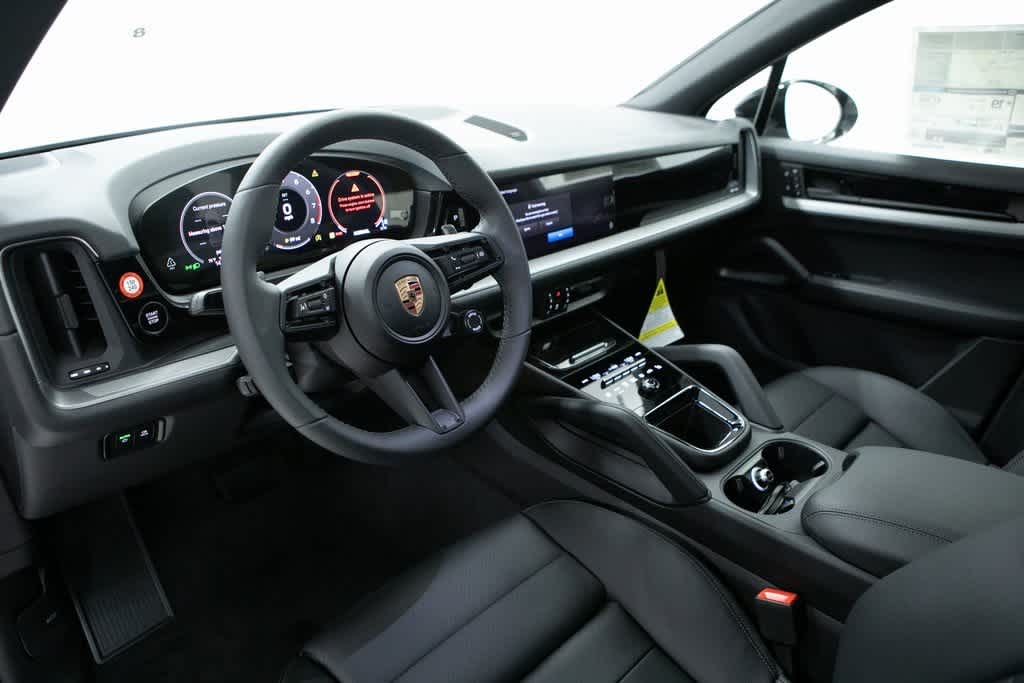 Thumbnail: 2025 Porsche Cayenne - 4